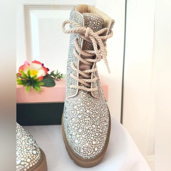 #73 BETSEY JOHNSON ~ Silver Sparkling Rhinestone Cushion Ankle Boots size 8 - Picture 8 of 10